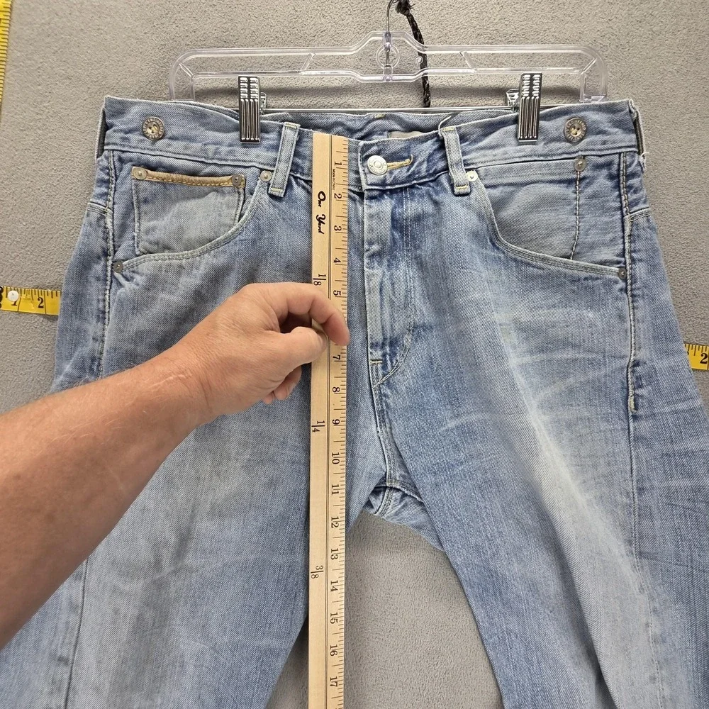 Levis 11867 important